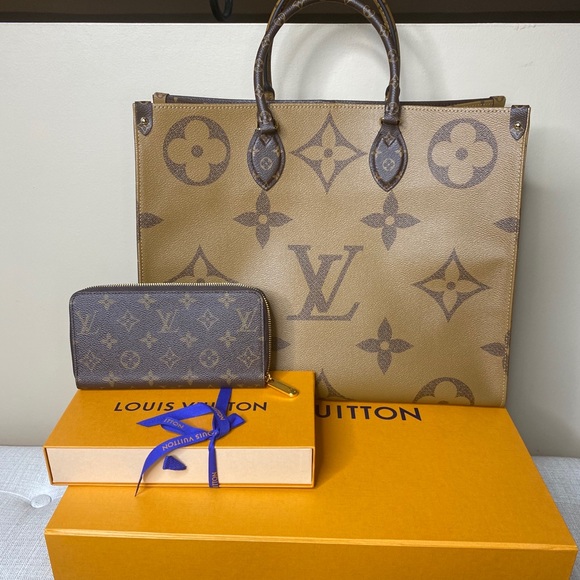 LOUIS VUITTON GM Handbag and Wallet Set - Picture 4 of 6